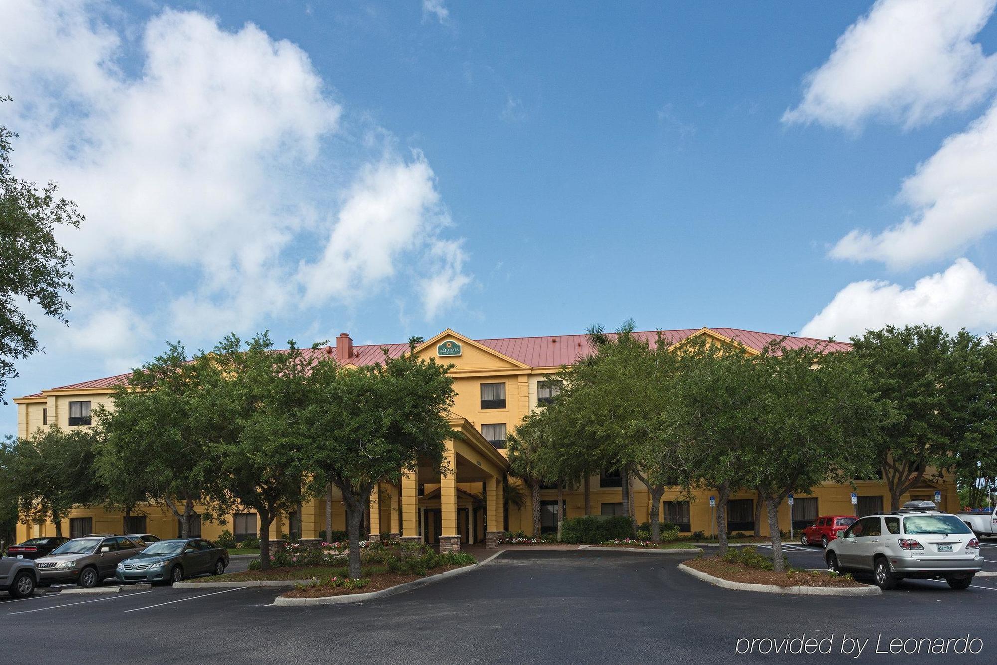 La Quinta By Wyndham Bonita Springs Naples North Hotel Bagian luar foto